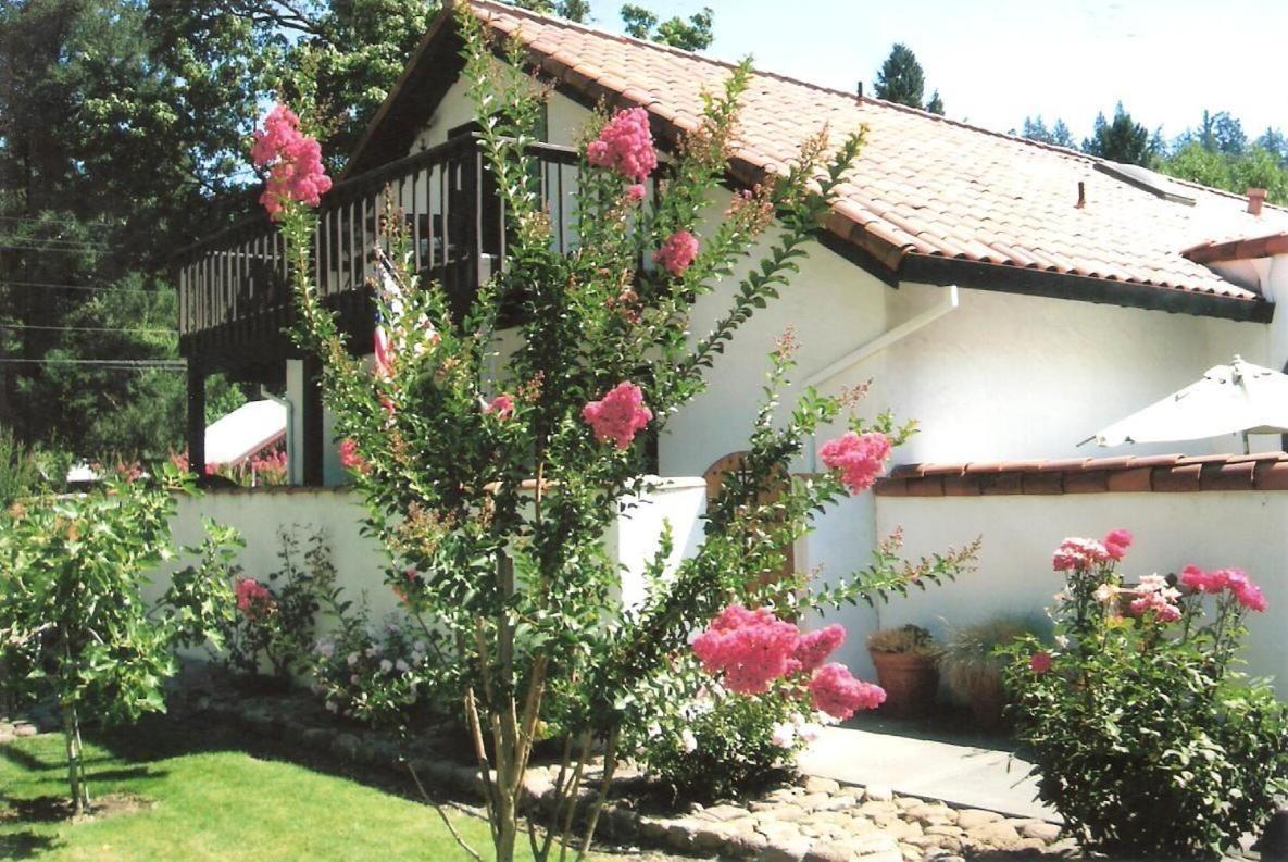 Spanish Villa Inn St. Helena Extérieur photo