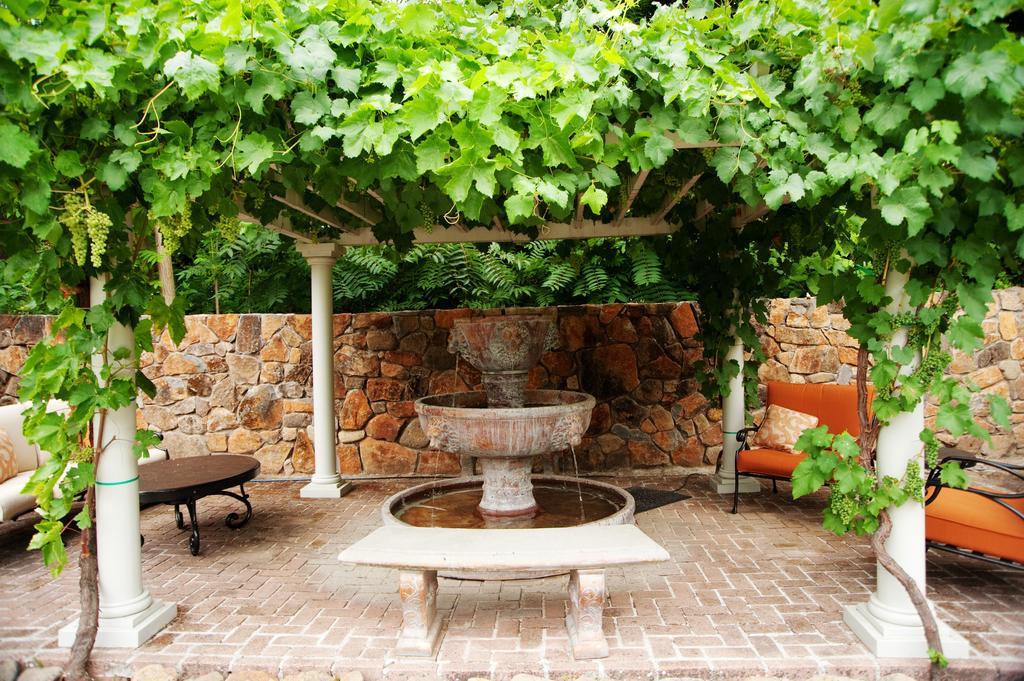 Spanish Villa Inn St. Helena Extérieur photo